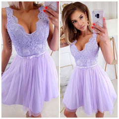 Elegant Purple Lace V-Neck Short Prom Dress for Homecoming and Graduation