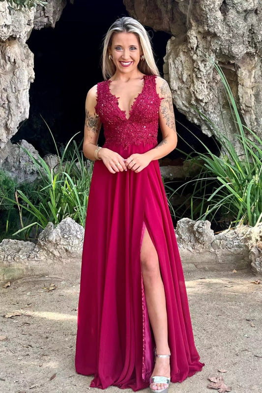 Elegant Vintage Red V-Neck Prom Dress with Thigh-High Split and Delicate Appliqués