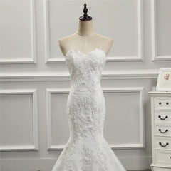 Sweetheart Fit and Flare Lace Wedding Dress Mermaid Strapless Bridal Gown for Curvy Brides #21011203