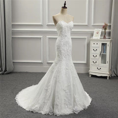 Sweetheart Fit and Flare Lace Wedding Dress Mermaid Strapless Bridal Gown for Curvy Brides #21011203