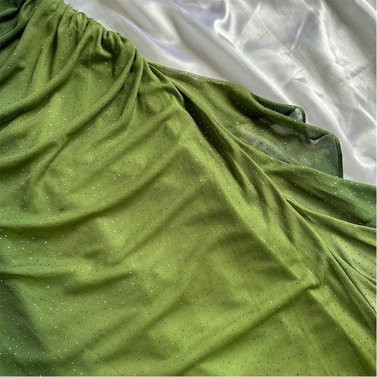 Beautiful Halter Chiffon Prom Dresses for Birthday Party and Special Occasions