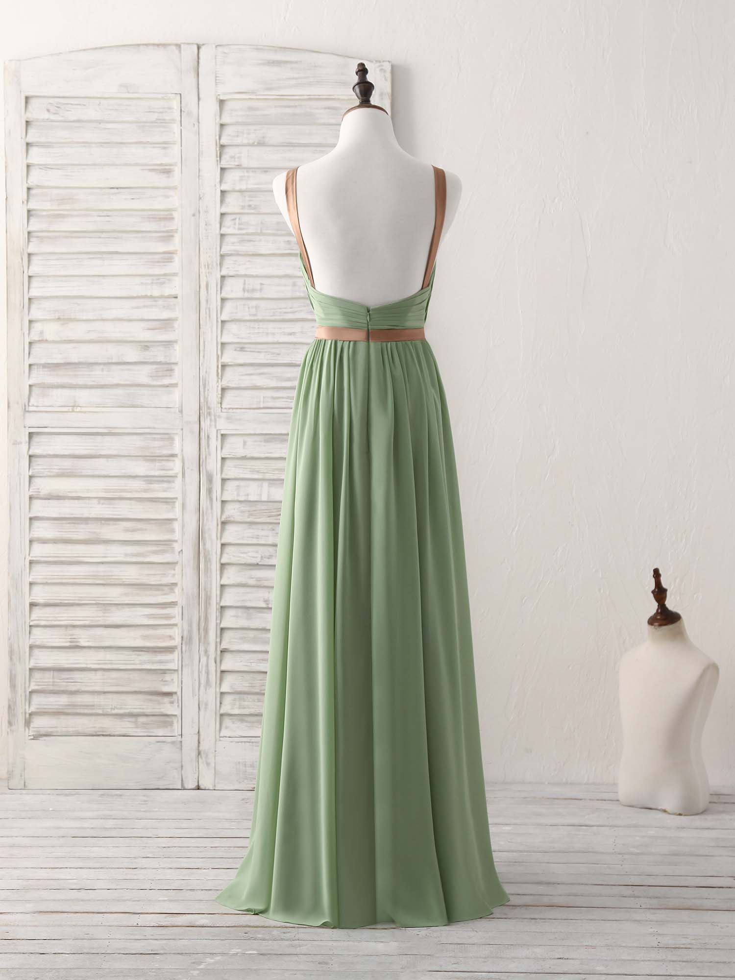Elegant Chiffon Emerald Green Bridesmaid Prom Dress with Simple Long Design
