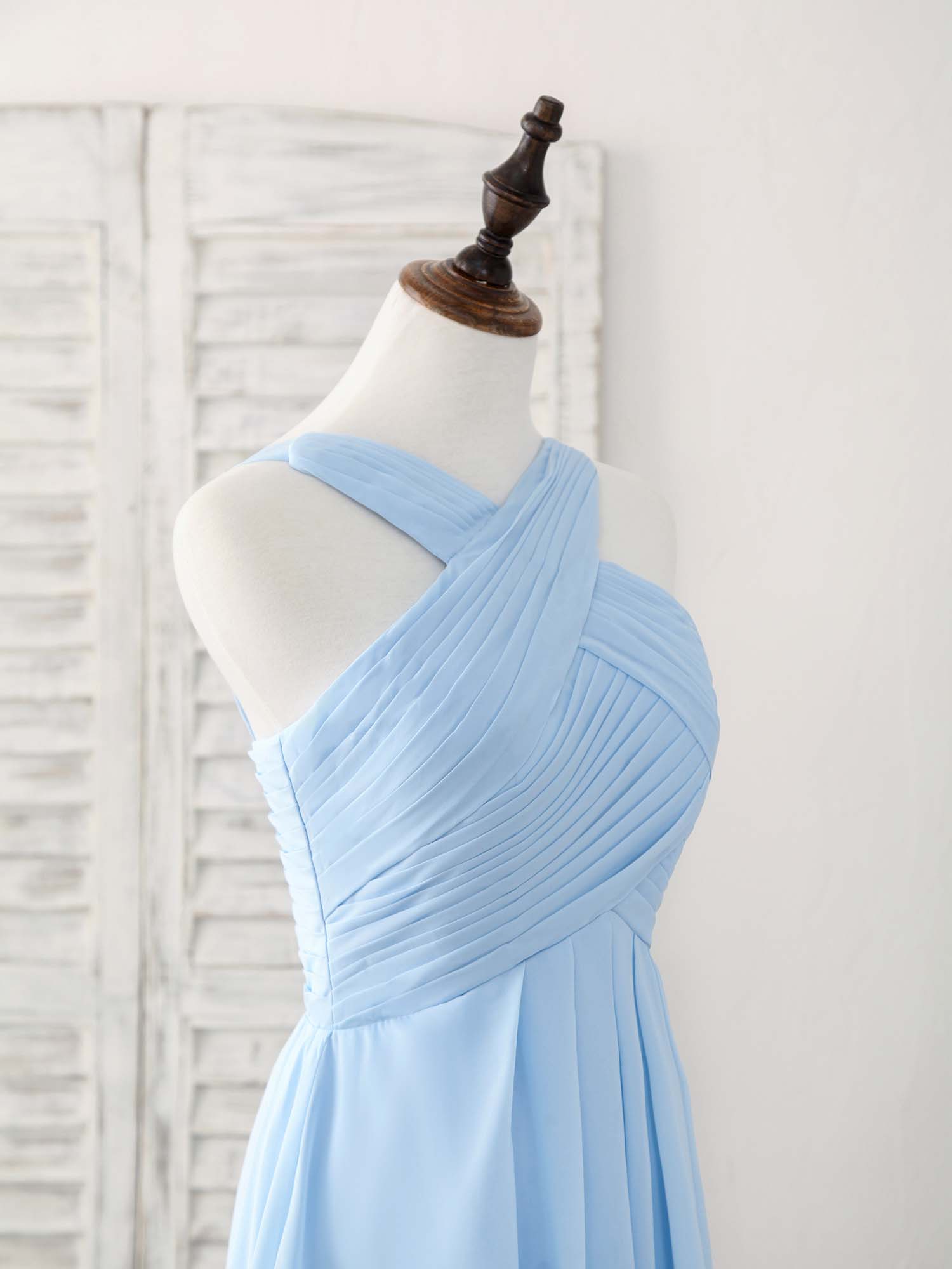Elegant V-Neck Chiffon Bridesmaid Dress: Simple Blue Long Prom Gown