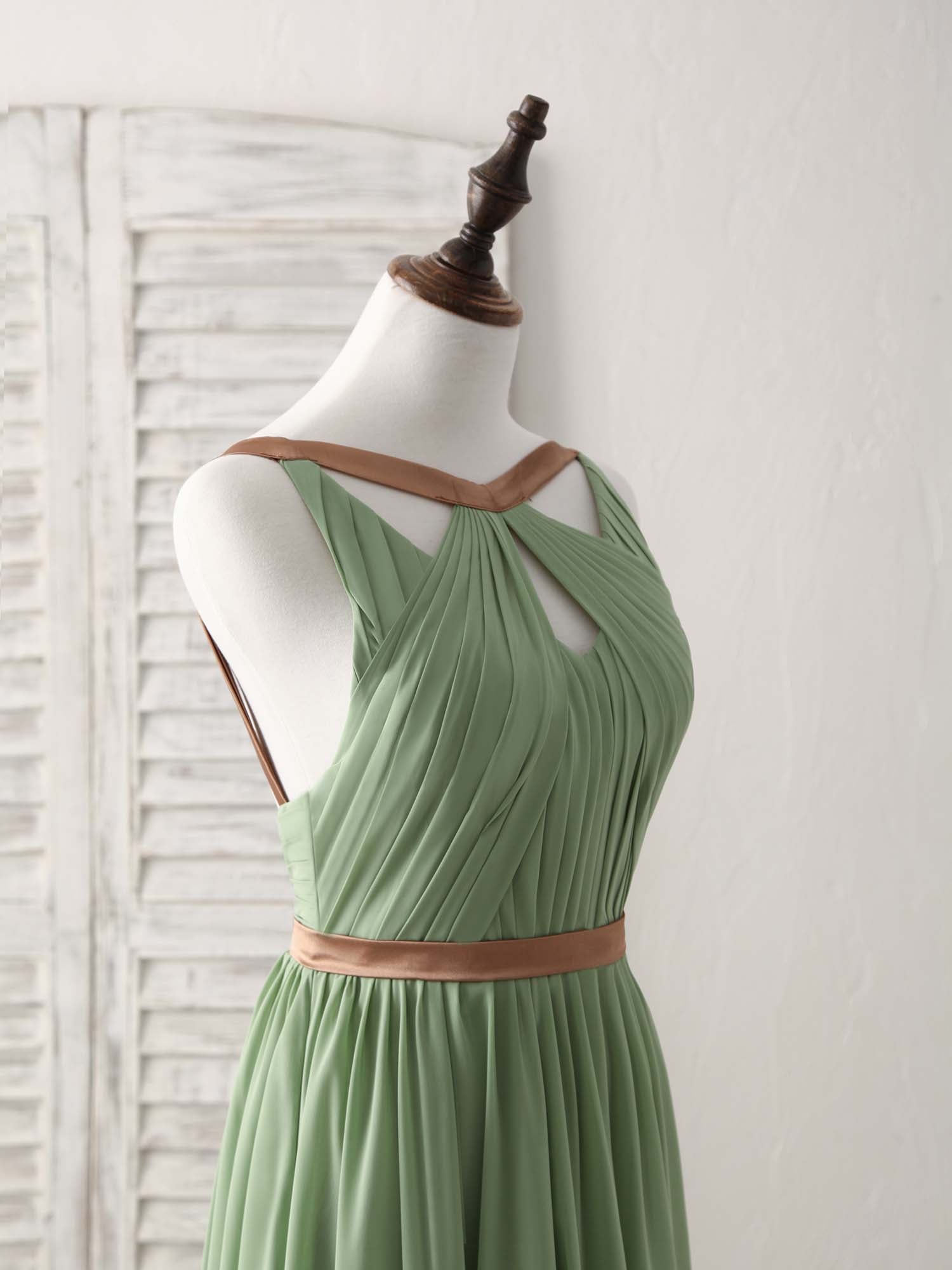 Elegant Chiffon Emerald Green Bridesmaid Prom Dress with Simple Long Design