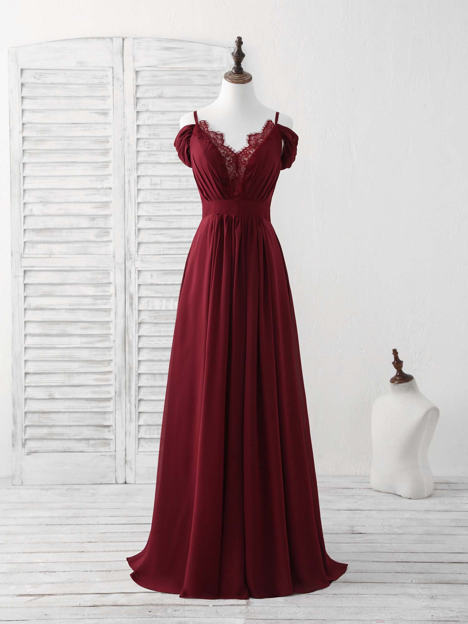 Elegant Blue Lace Chiffon Long Prom Dress: Perfect Bridesmaid Gown for Special Occasions