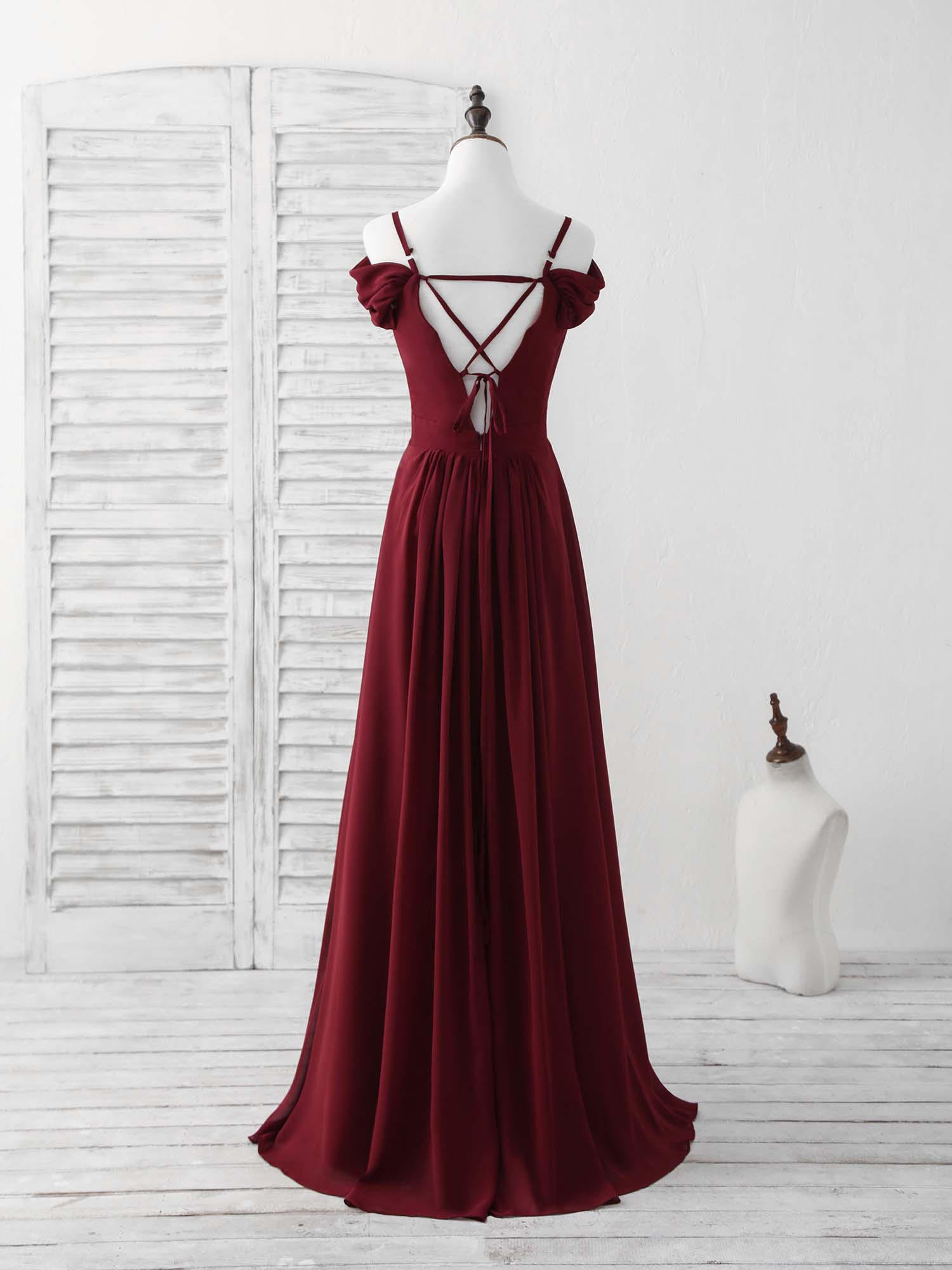 Elegant Blue Lace Chiffon Long Prom Dress: Perfect Bridesmaid Gown for Special Occasions