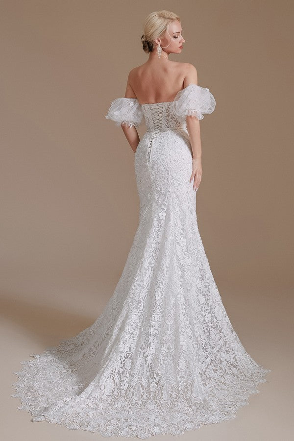 Elegant Mermaid Lace Wedding Dress with Detachable Sleeves Sweetheart Neckline