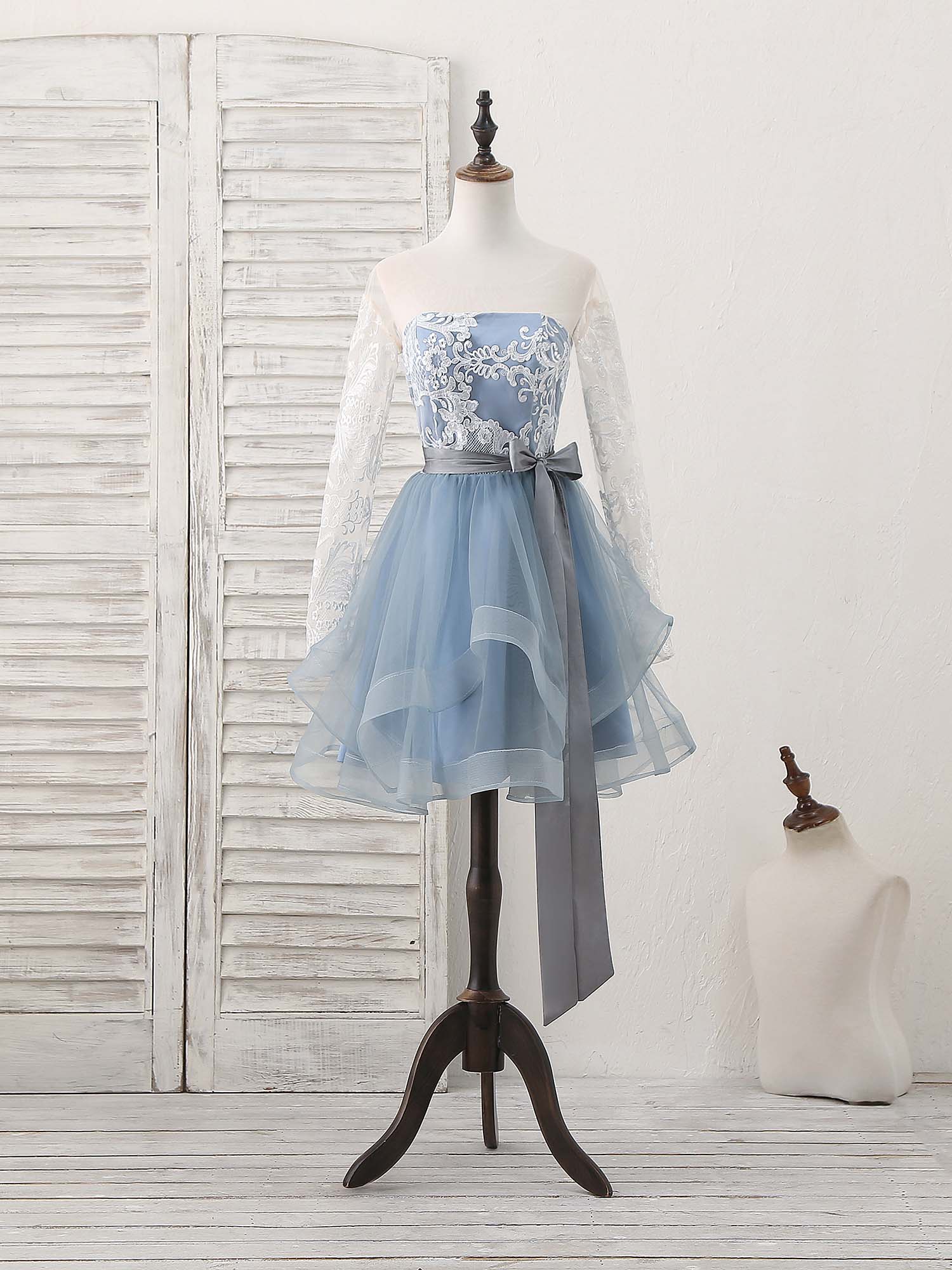 Elegant Gray Tulle Lace Short Prom Dress for Bridesmaids and Special Occasions
