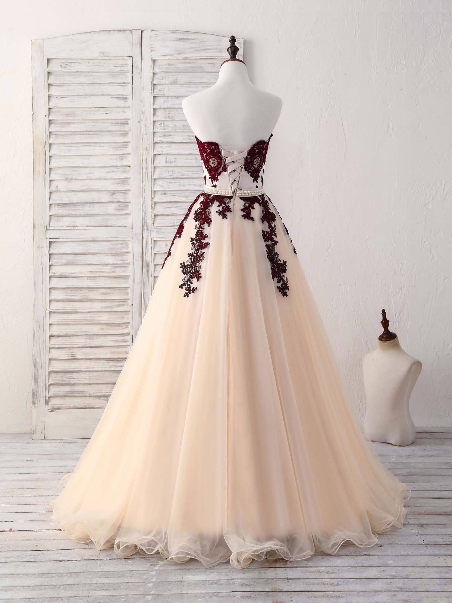 Elegant Sweetheart Tulle Long Prom Dress Burgundy Evening Gown