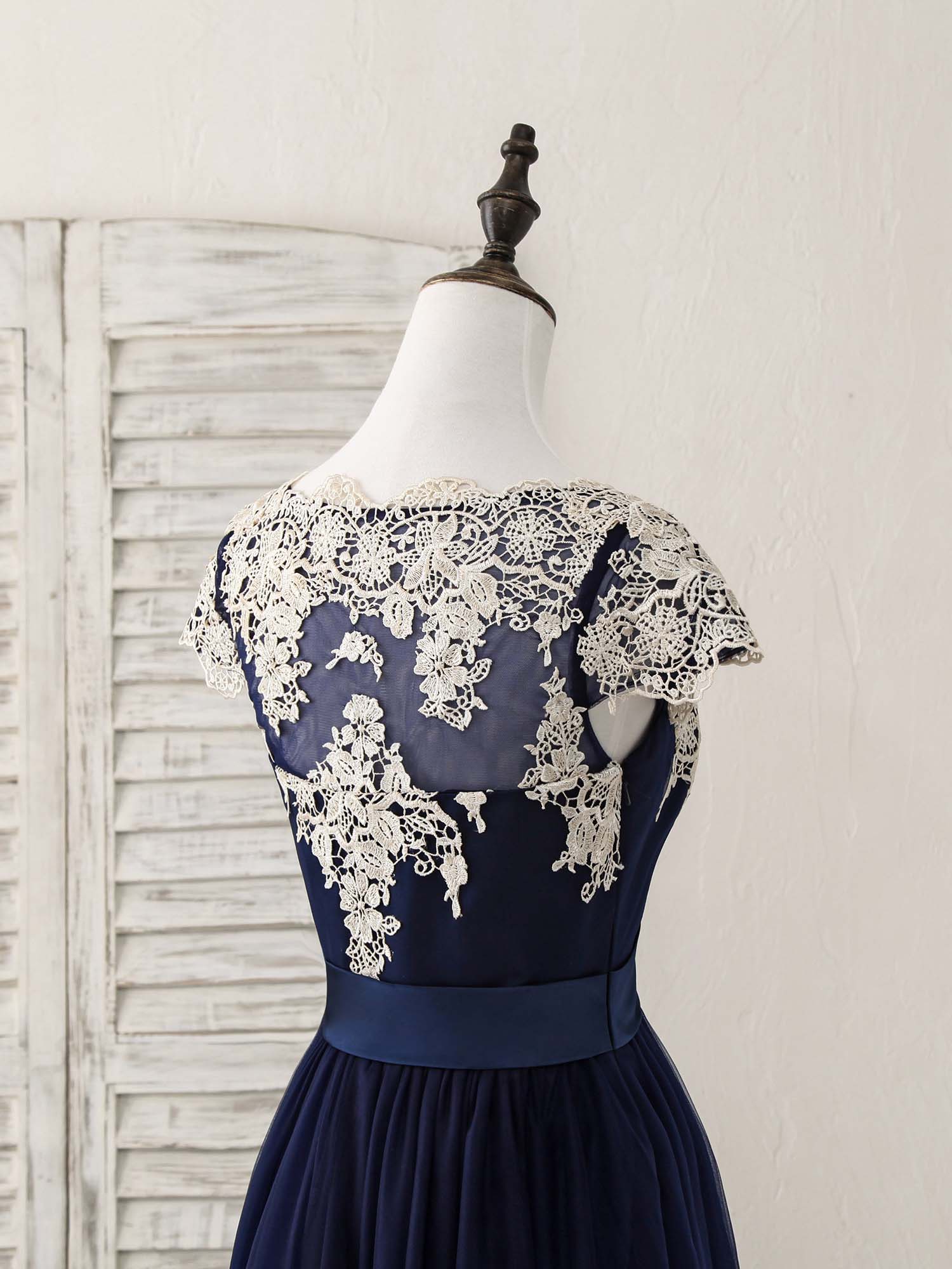 Elegant Dark Blue Tulle Lace Applique High-Low Prom Dress for Special Occasions