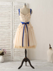 Elegant Champagne Tulle Applique Short Prom Dress Bridesmaid Gown