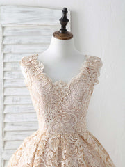 Elegant V-Neck Lace Champagne Short Prom Dress Bridesmaid Party Gown