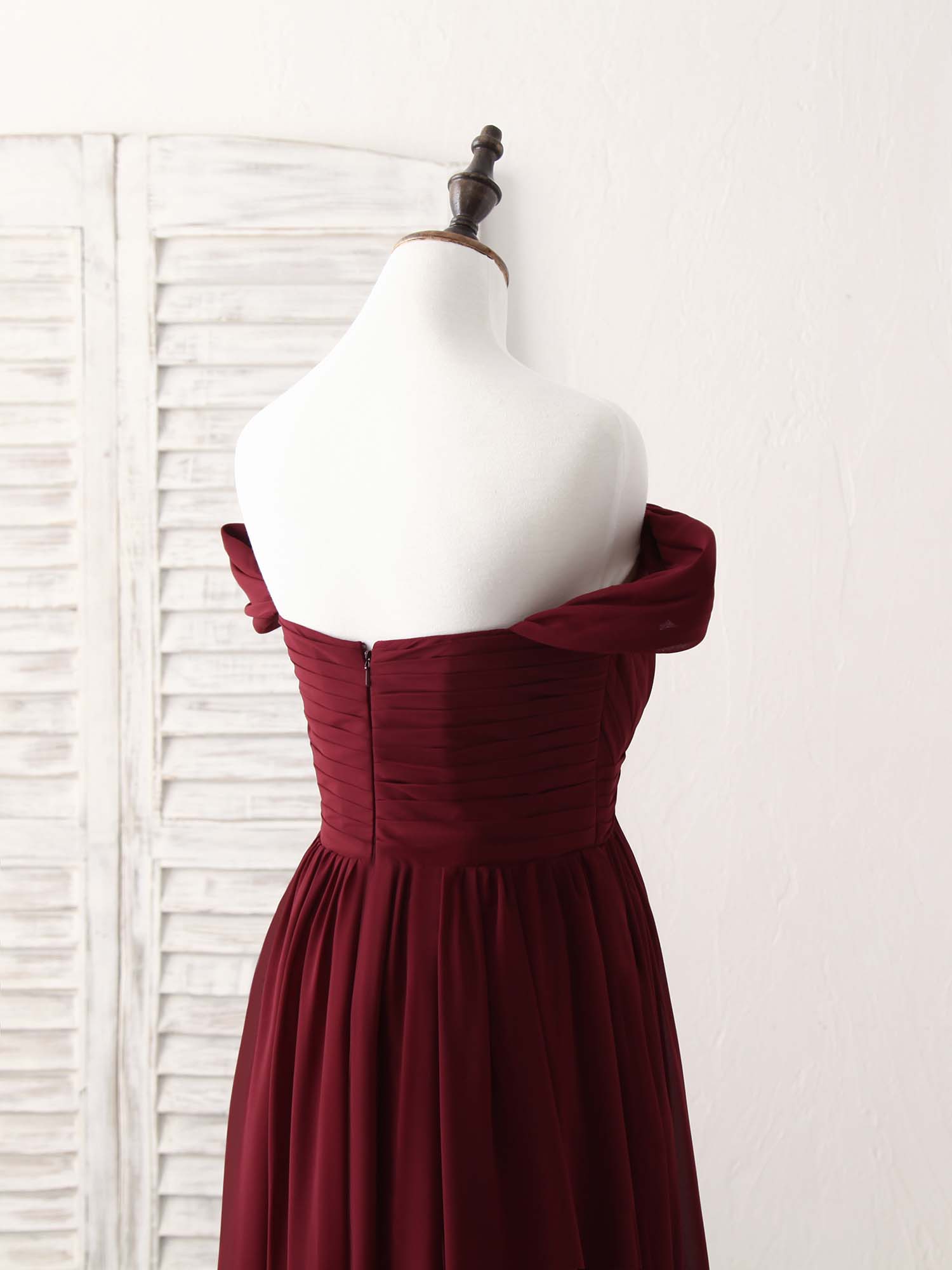 Elegant Burgundy Chiffon Off-Shoulder Long Prom Dress Bridesmaid Gown