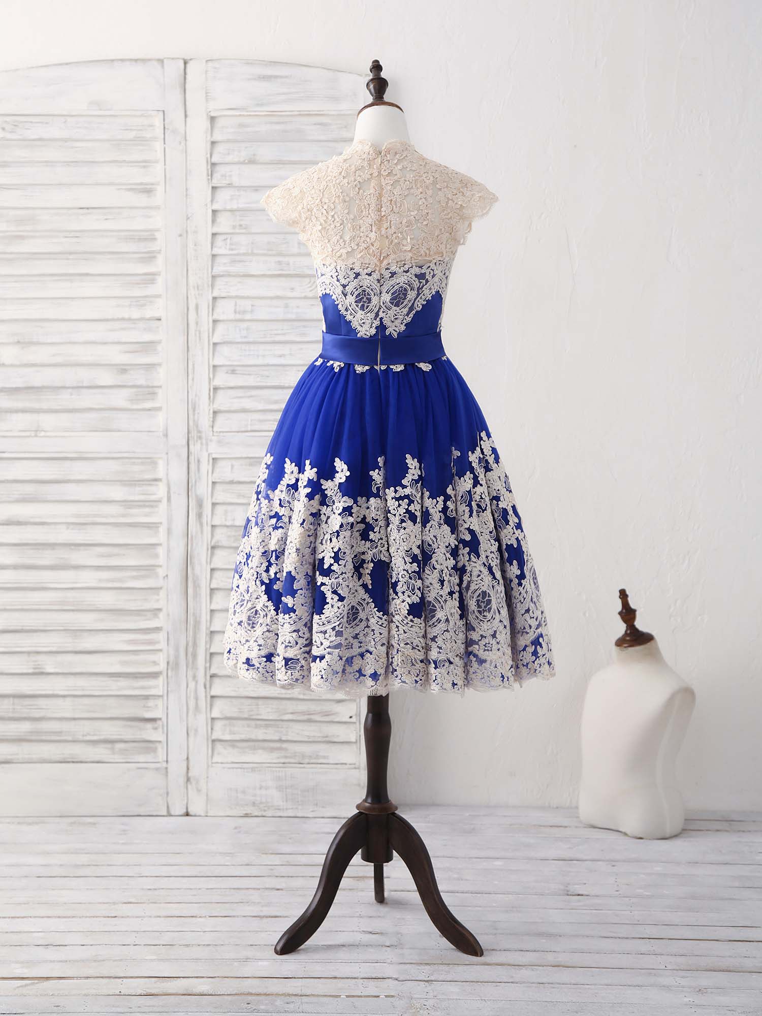 Elegant Blue Tulle Lace Applique Short Prom Dress Bridesmaid Gown Elegant Blue Tulle Lace Applique Short Prom Dress Bridesmaid Gown