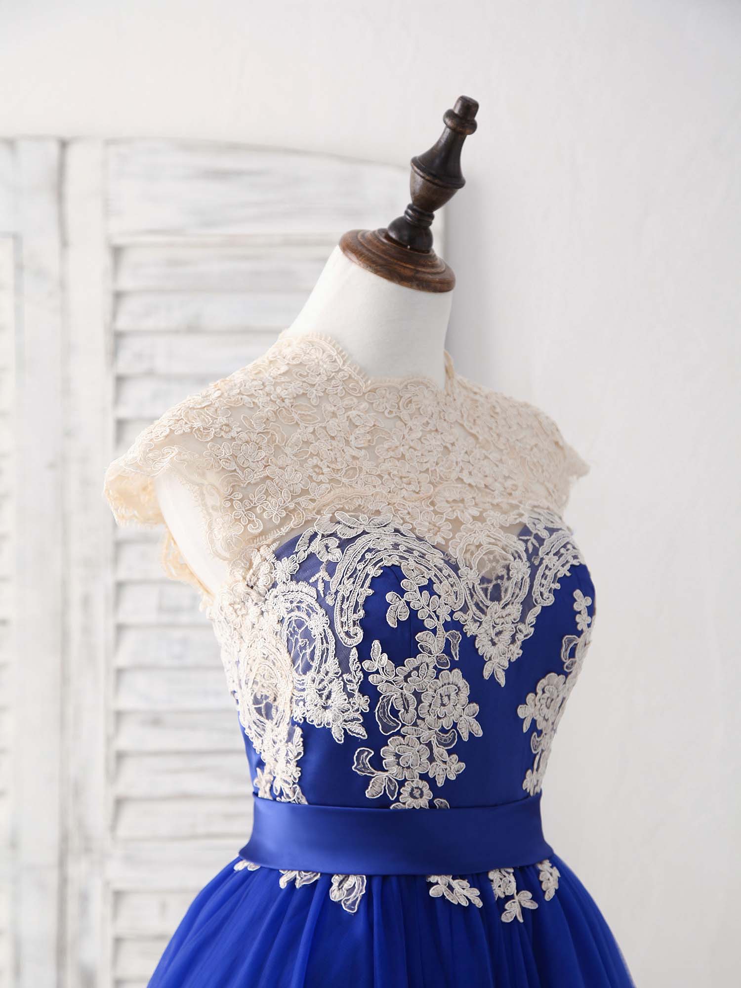 Elegant Blue Tulle Lace Applique Short Prom Dress Bridesmaid Gown