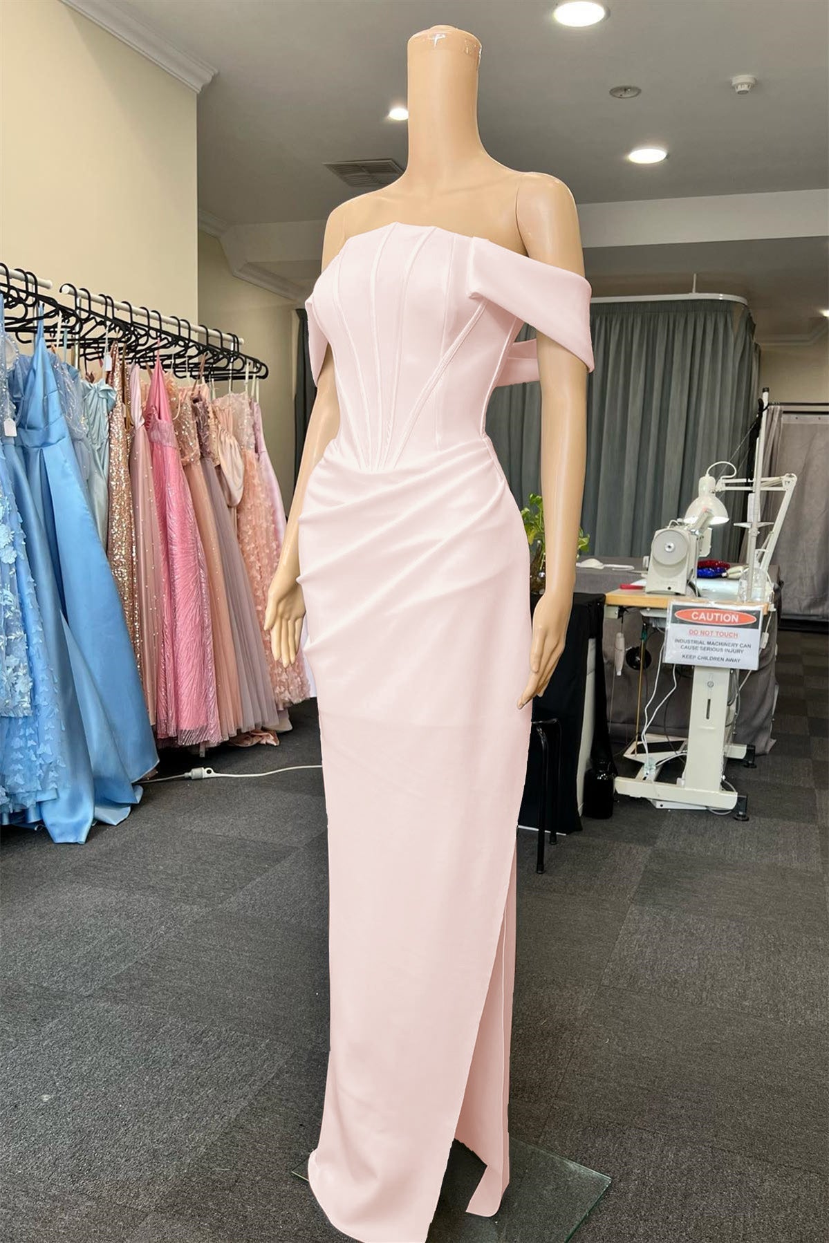 Elegant White Off-the-Shoulder Pleated Mermaid Prom Dress with Slit Elegant White Off-the-Shoulder Pleated Mermaid Prom Dress with Slit