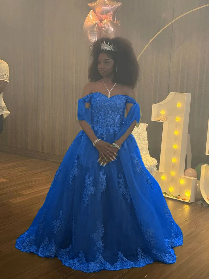 women's quince dresses Lace Appliques Sparkling Beadwork Quinceanera Ballgown for Women 4/XS-16/3X 10/L / Pink The GL3577 Quinceaera Ball Gown is a true showstopper with its sweetheart neckline and corset bodice Sweet 16 Quinceanera Dresses With