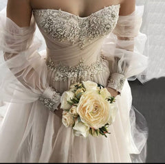 Long Sleeve Sweetheart Backless A-Line Wedding Dress with Appliques Lace