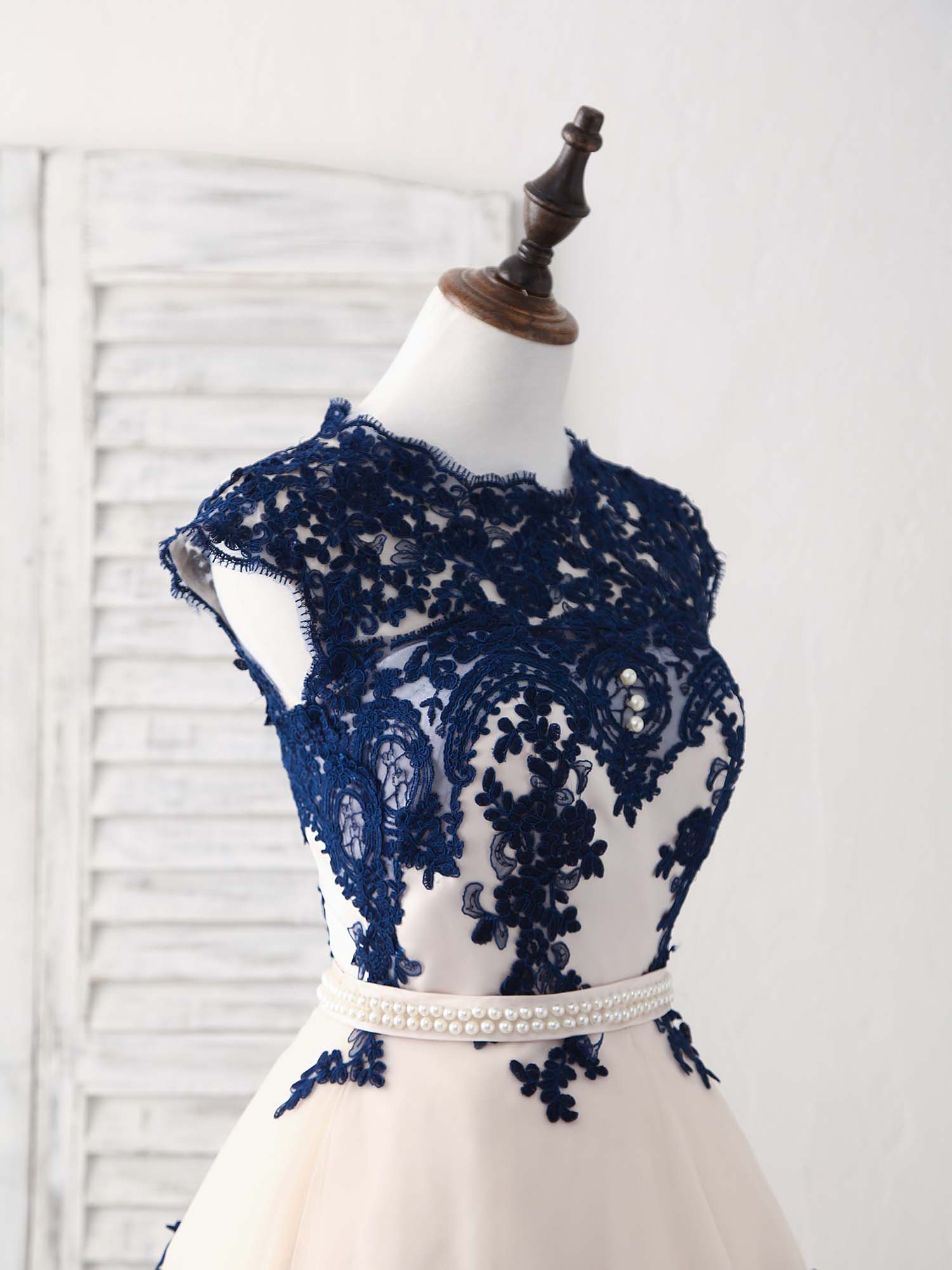 Elegant Dark Blue Lace Tulle Short Prom Dress, Stylish Blue Bridesmaid Gown