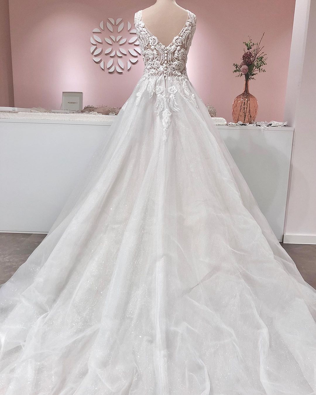 Vintage A-Line Deep V-Neck Backless Ruffle Wedding Dress with Lace