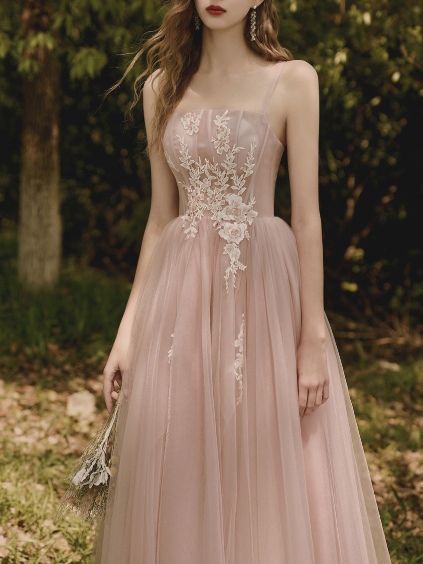 Elegant Pink Tulle Lace Tea‑Length Prom Dress with Delicate Sequin Details