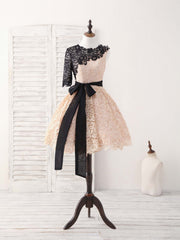 Elegant Champagne Lace Short Prom Dress - Perfect for Homecoming and Special Events