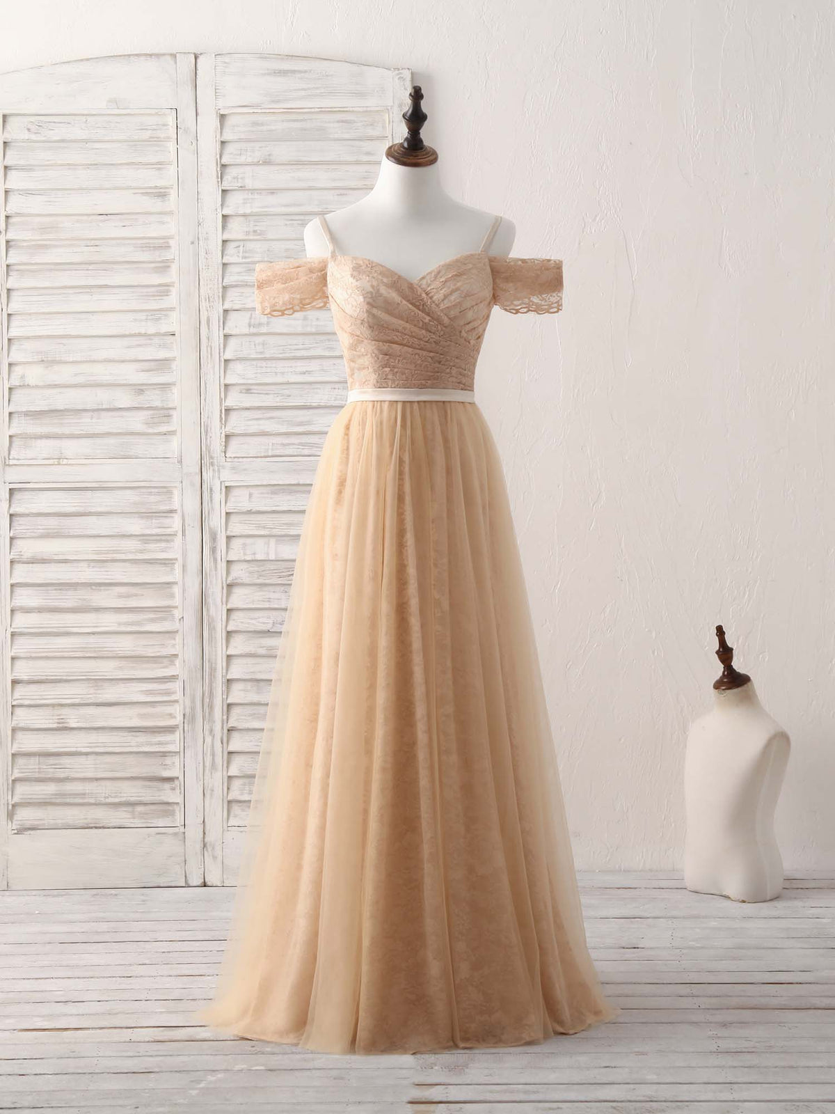 Elegant Champagne Off-Shoulder Lace Tulle Long Bridesmaid Dress for Special Occasions Elegant Champagne Off-Shoulder Lace Tulle Long Bridesmaid Dress for Special Occasions