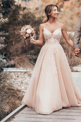 Elegant A-Line Spaghetti Strap Tulle Lace Long Wedding Bridal Dress