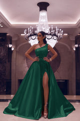 Elegant Silvery One-Shoulder Mermaid Prom Dress with Sequin Embellishments and Slit