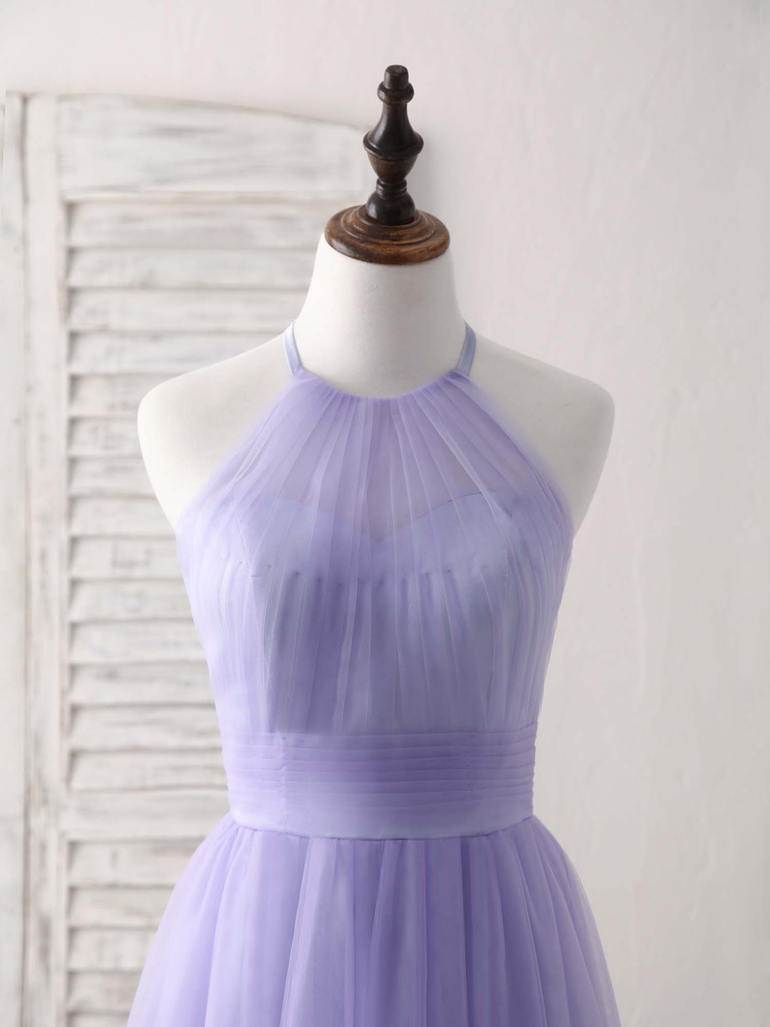 Elegant Purple Tulle Short Prom Dress: Simple Bridesmaid Dress with Flirty Silhouette Elegant Purple Tulle Short Prom Dress: Simple Bridesmaid Dress with Flirty Silhouette