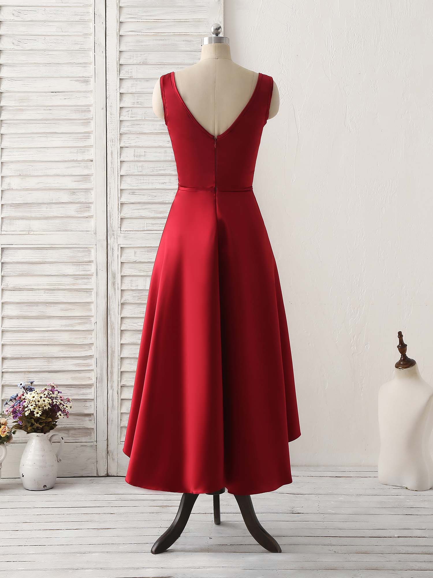 Elegant V-Neck High-Low Burgundy Prom Dress, Perfect for Bridesmaids and Evenings