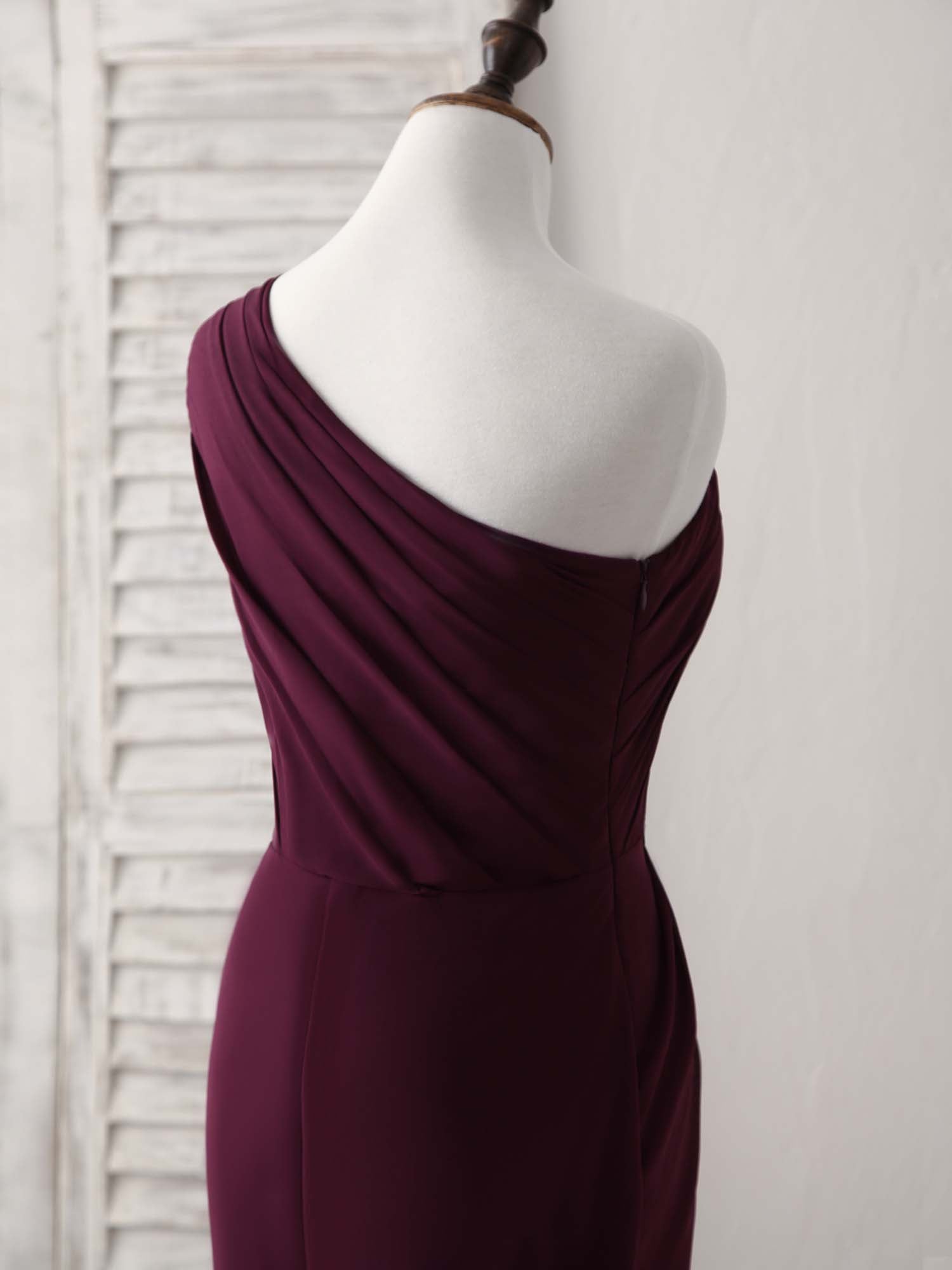 Elegant Burgundy One-Shoulder Chiffon Mermaid Long Prom Dress for Women