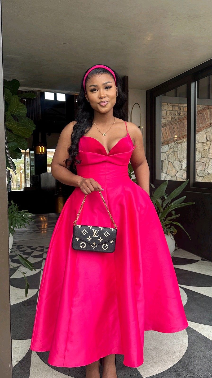 Satin A-Line Evening Gown Sleeveless Prom Dress Elegant Long Silhouette