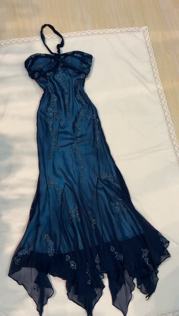 Elegant Halter Long Prom Party Dress Evening Gown For Women