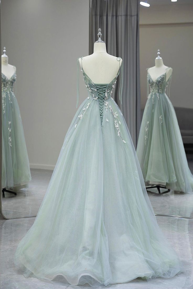 Spaghetti Strap Tulle Floor-Length V-Neck Backless Formal Dress