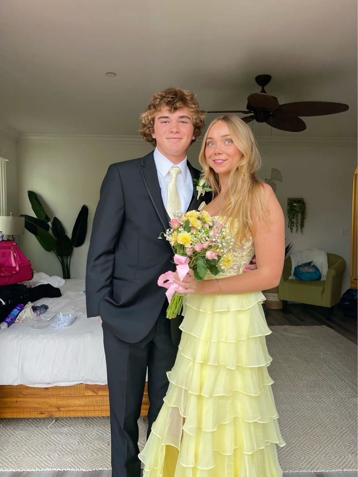 Strapless Layered Yellow Lace-Top Chiffon Prom Evening Gown
