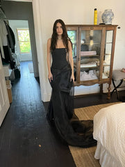 Elegant Black Tulle Prom Dress with Built-In Bra and Zipper