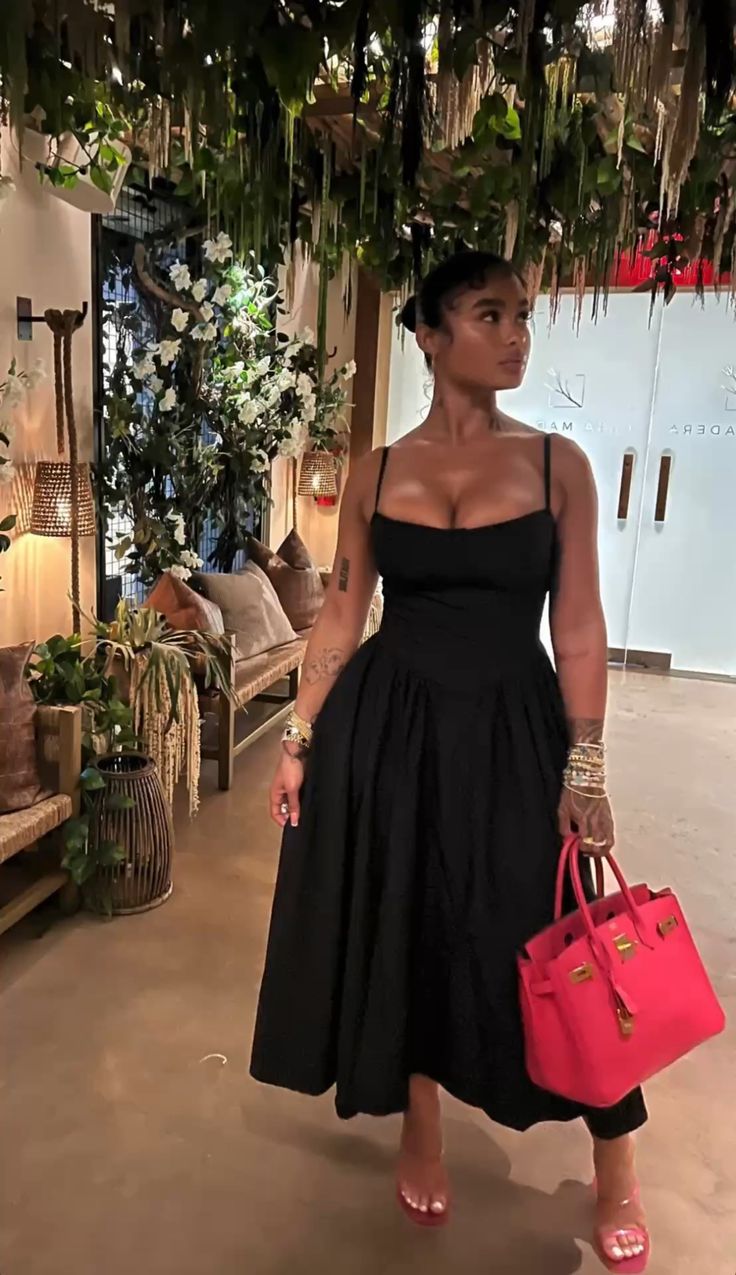 Satin A-Line Black Evening Prom Dress Sleeveless Built-in Bra