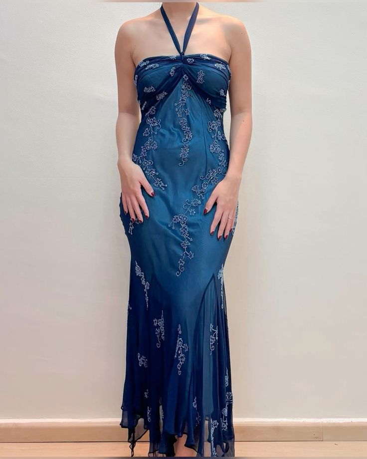 Elegant Halter Long Prom Party Dress Evening Gown For Women