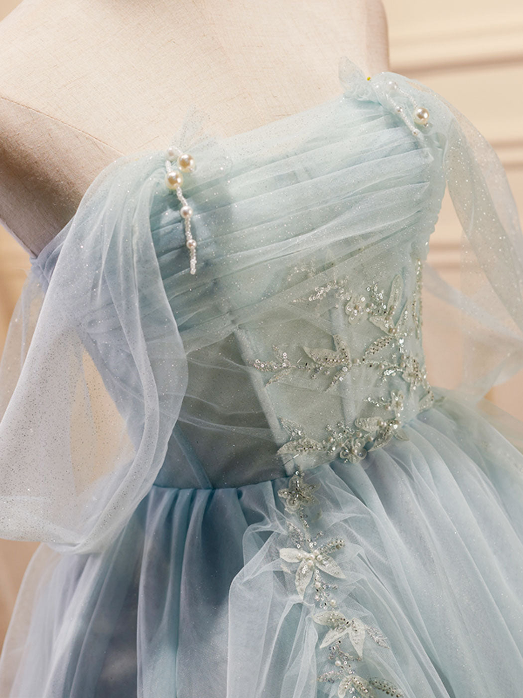 Puffy Tulle Off Shoulder Green Short Prom Dress Puffy Tulle Off Shoulder Green Short Prom Dress