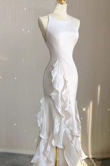 Elegant White Sheath Halter Backless Wedding Dress Perfect for Brides