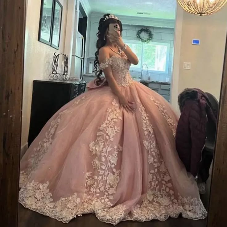 Light Pink Tulle Quinceanera Ball Gown with Lace Bow Appliques