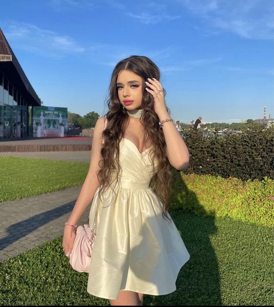 Ivory Satin Short Prom Dress Sleeveless Zipper Cocktail Gown