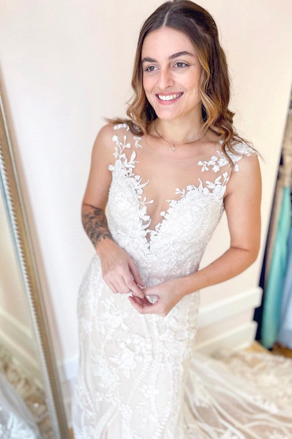 Elegant Ivory A-Line Wedding Dress V-Neck Lace and Tulle Gown