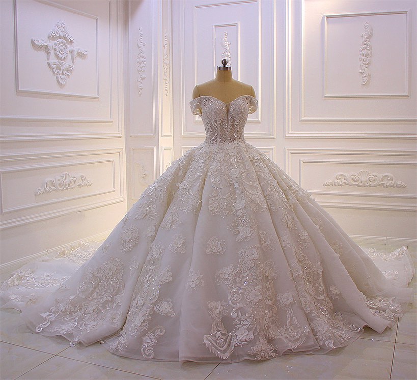 Elegant Off-the-Shoulder A-Line Wedding Dress with Long Sleeves Appliques Court Train