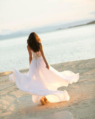 Elegant Sweetheart A-Line Wedding Dress With Appliques and Delicate Lace Detailing