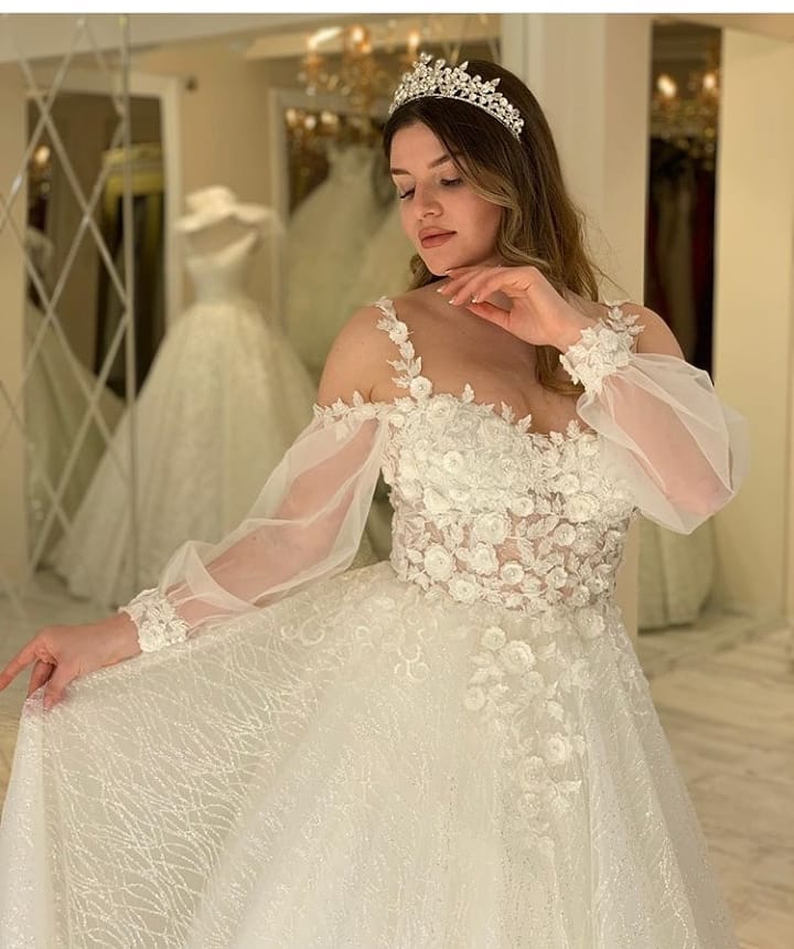 long sleeve with spaghetti strap dress A-Line Off-the-Shoulder Long Sleeves Spaghetti-Straps Wedding Dress With Appliques Lace Tulle