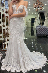 Elegant Mermaid Off-Shoulder Wedding Dress With Tulle Lace and Train