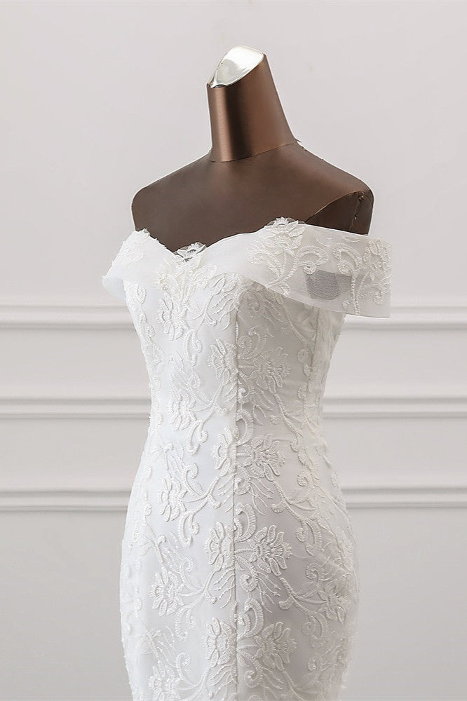 Elegant Off-the-Shoulder Mermaid Wedding Dress with Tulle and Lace Appliques