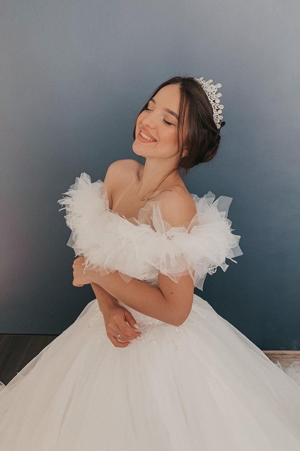 Elegant Lace & Tulle Two-Piece Wedding Dress with Short Sleeves